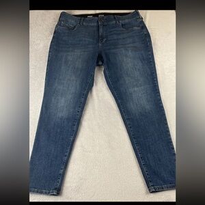 A.n.a A New Approach womens medium wash mid rise skinny denim jeans size 22W